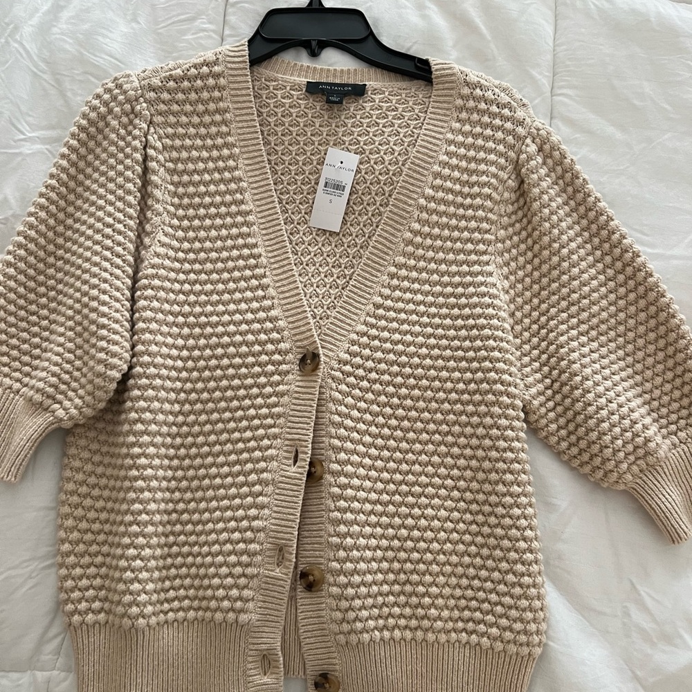 Women’s cardigan